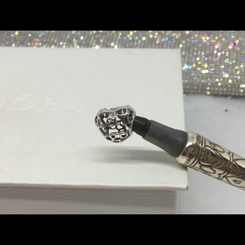 Pandora Disney Let IT Go Charm